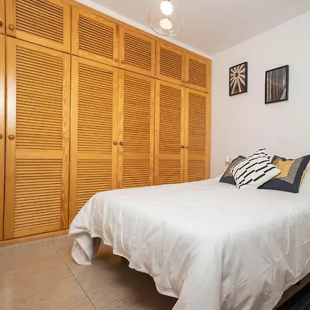 Апартаменты Ocean Front Two Bedroom Пуэрто-де-Сантьяго